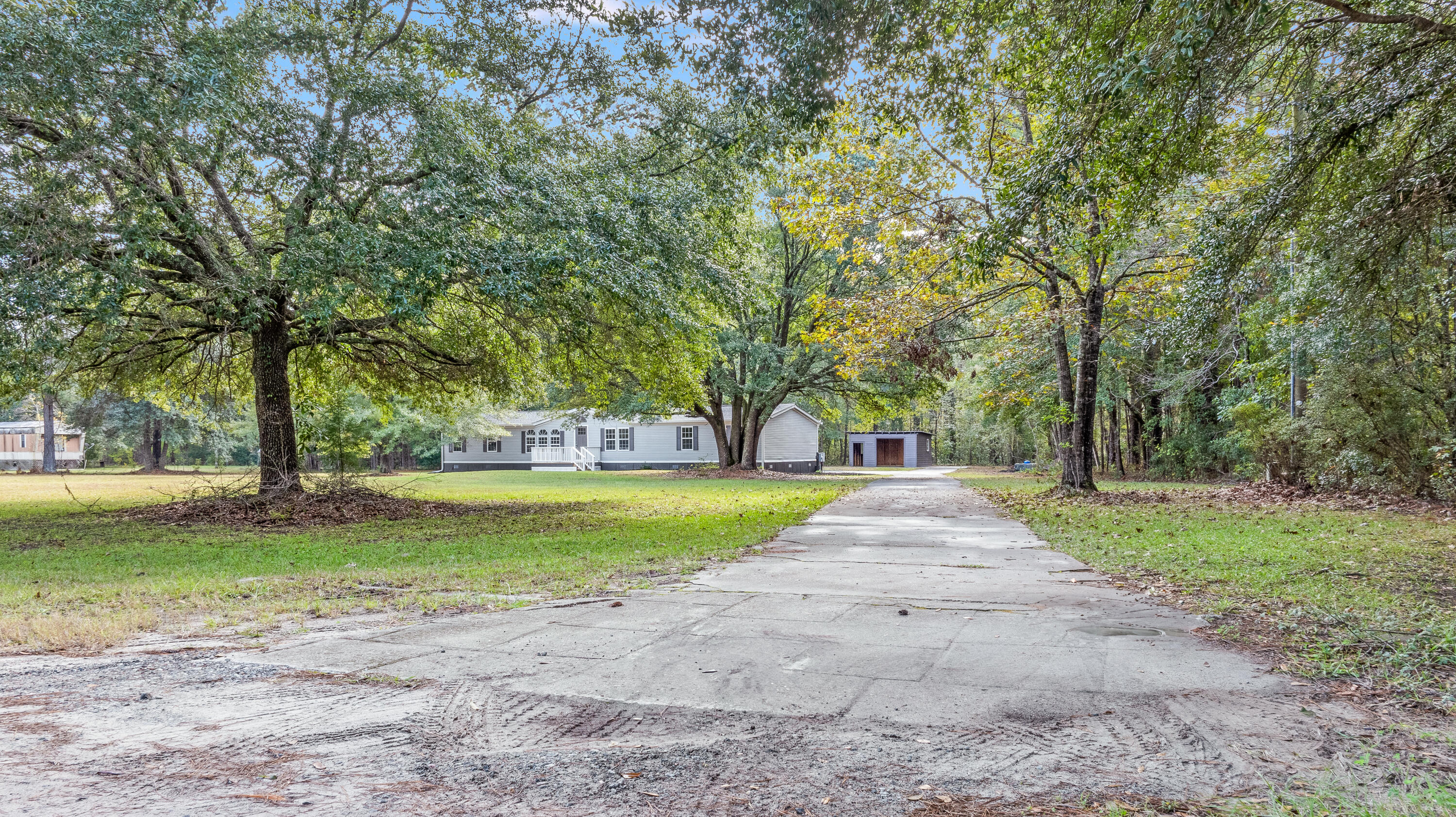 6957 Buckhorn Road Ravenel, SC 29470 - Photo 3 of 26 6957Buckhorn.MoodyBrandingBoutique-6