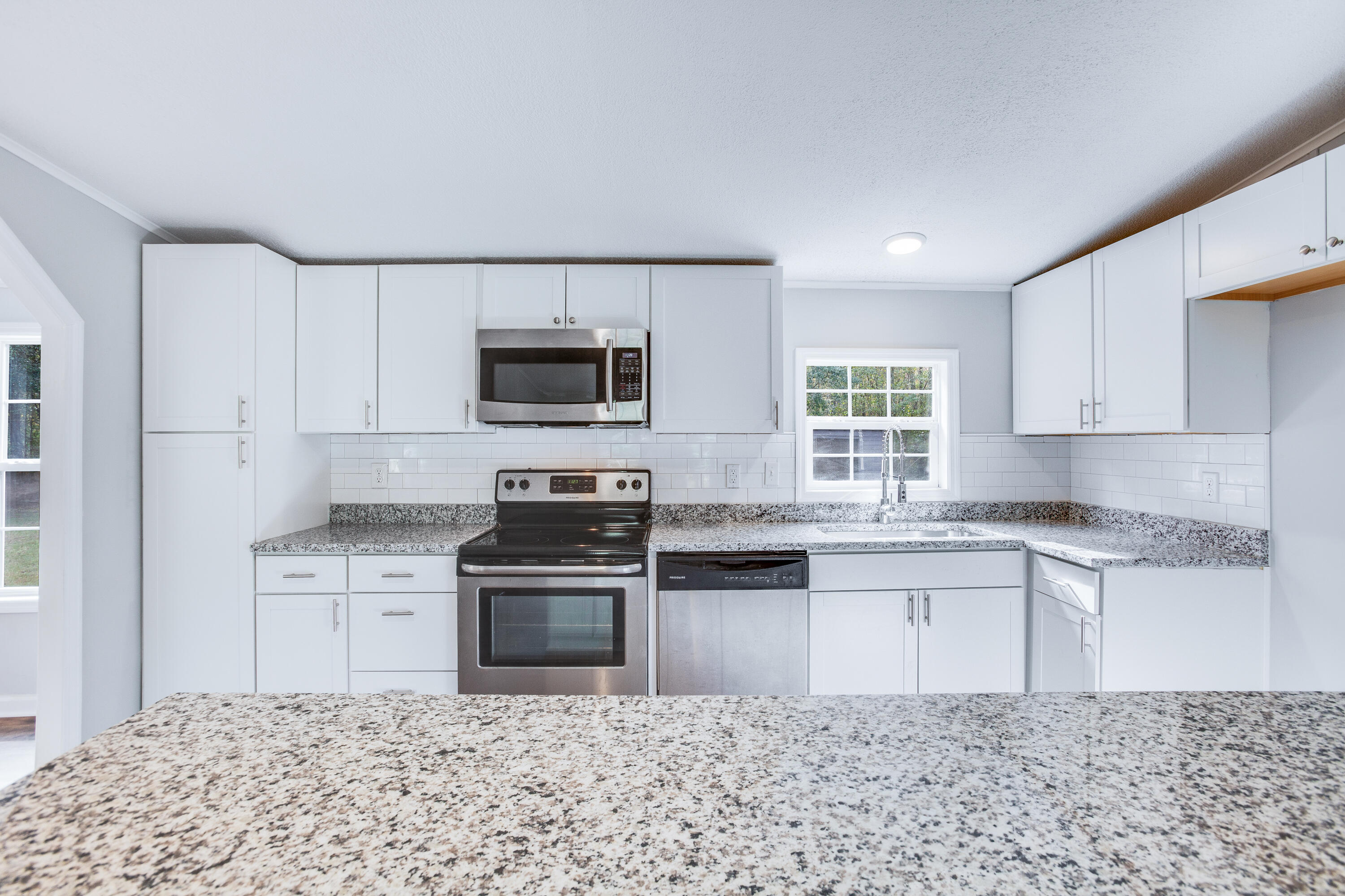 6957 Buckhorn Road Ravenel, SC 29470 - Photo 8 of 26 6957Buckhorn.MoodyBrandingBoutique-27