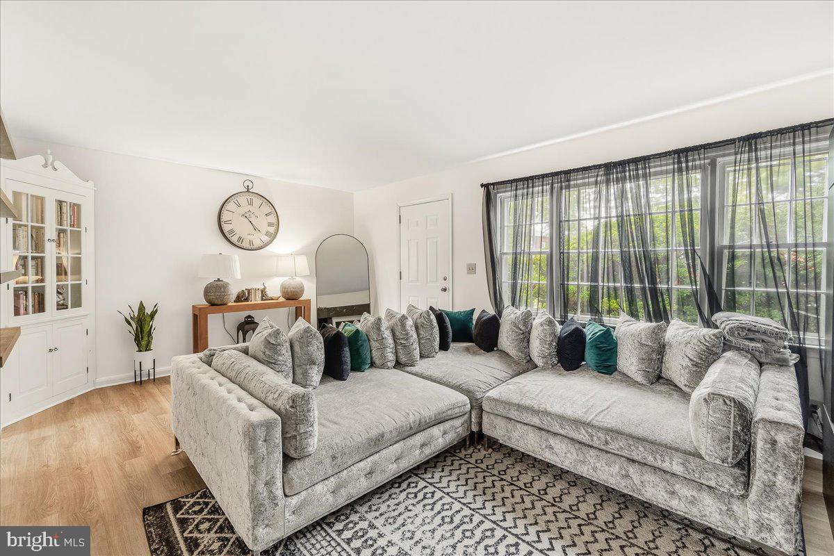 5911 1/2 Ayleshire Road Baltimore, MD 21239 - Photo 8 of 33 Gallery Image 8
