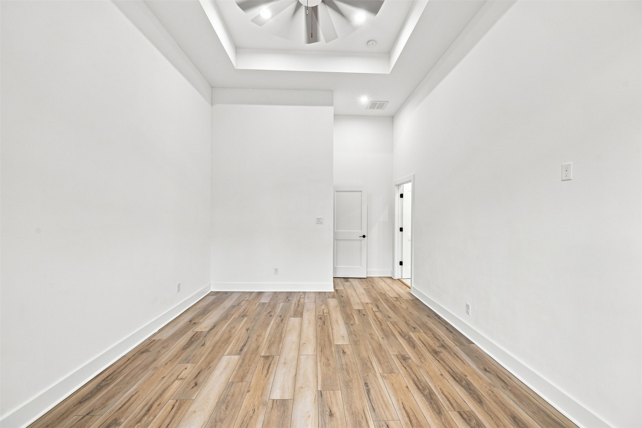 3726 Noah Street Houston, TX 77021 - Photo 13 of 37 The vaulted ceiling in the primary bedroom is so extraordinary.