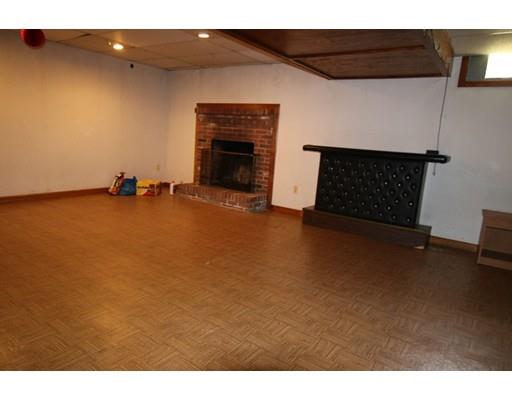 35 Fern Street Springfield, MA 01108 - Photo 12 of 14