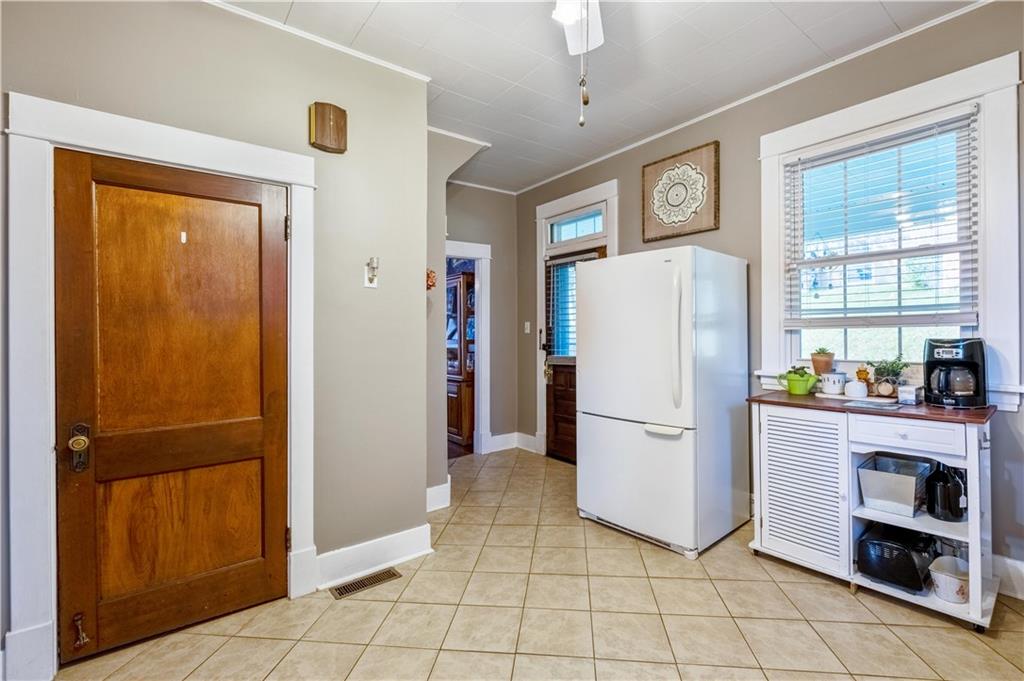 324 Elm Road Ambridge, PA 15003 - Photo 12 of 25 Gallery Image 12