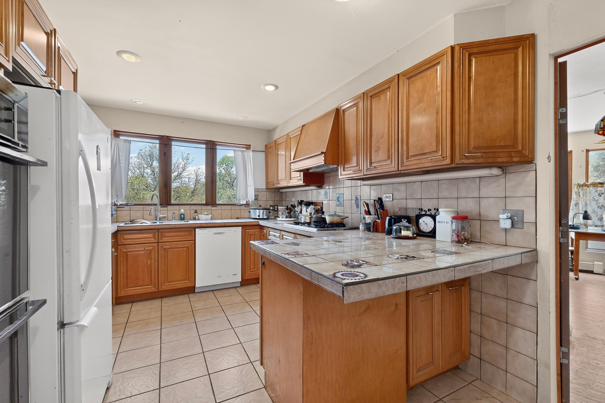 61 Coyote Road Las Vegas, NM 87701 - Photo 9 of 49