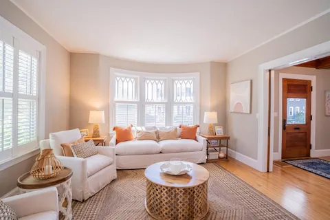 $2,095,000 | 115 Court Street, Portsmouth, NH 03801