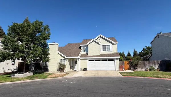 $420,000 | 8665 North Cedar Avenue, Unit 116, Fresno, CA 93720