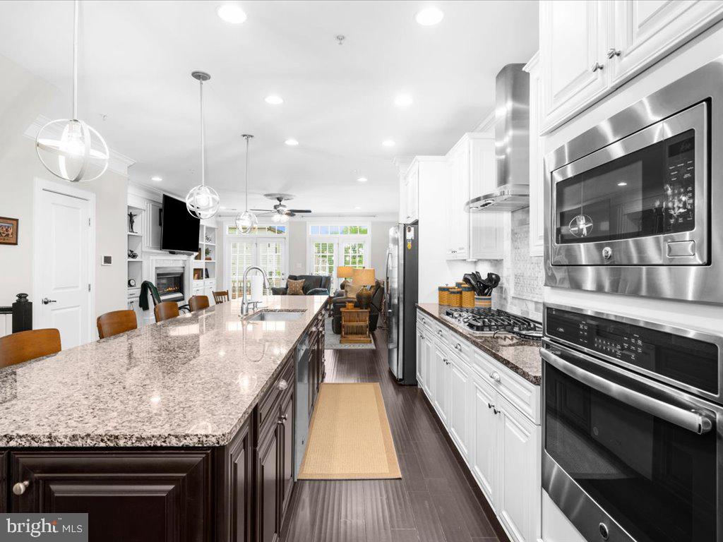 7822 Patterson Way Hanover, MD 21076 - Photo 6 of 35 Pretty Granite Counters!