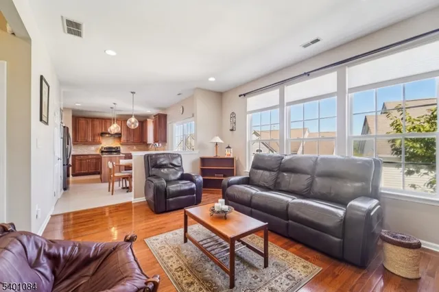 $559,999 | 205 Winding Hill Drive, Hackettstown, NJ 07840