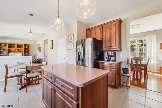 $559,999 | 205 Winding Hill Drive, Hackettstown, NJ 07840