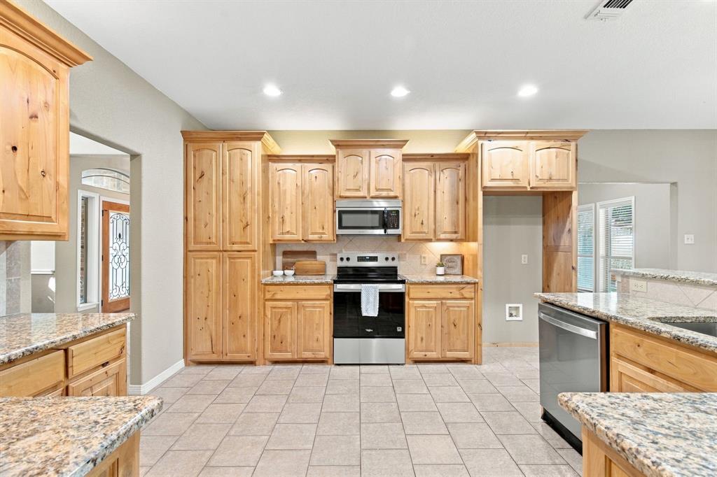 108 Cedar Ranch Drive Weatherford, TX 76087 - Photo 16 of 38 Gallery Image 16
