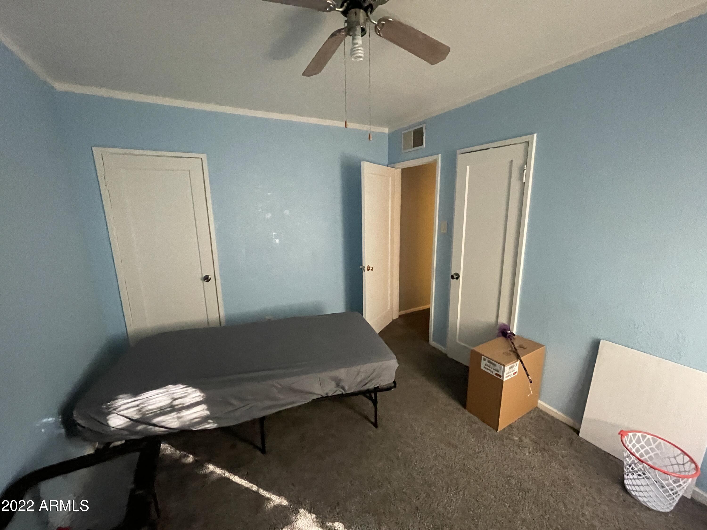 26 West Riverside Street Phoenix, AZ 85041 - Photo 13 of 22 20220209_225518704_iOS