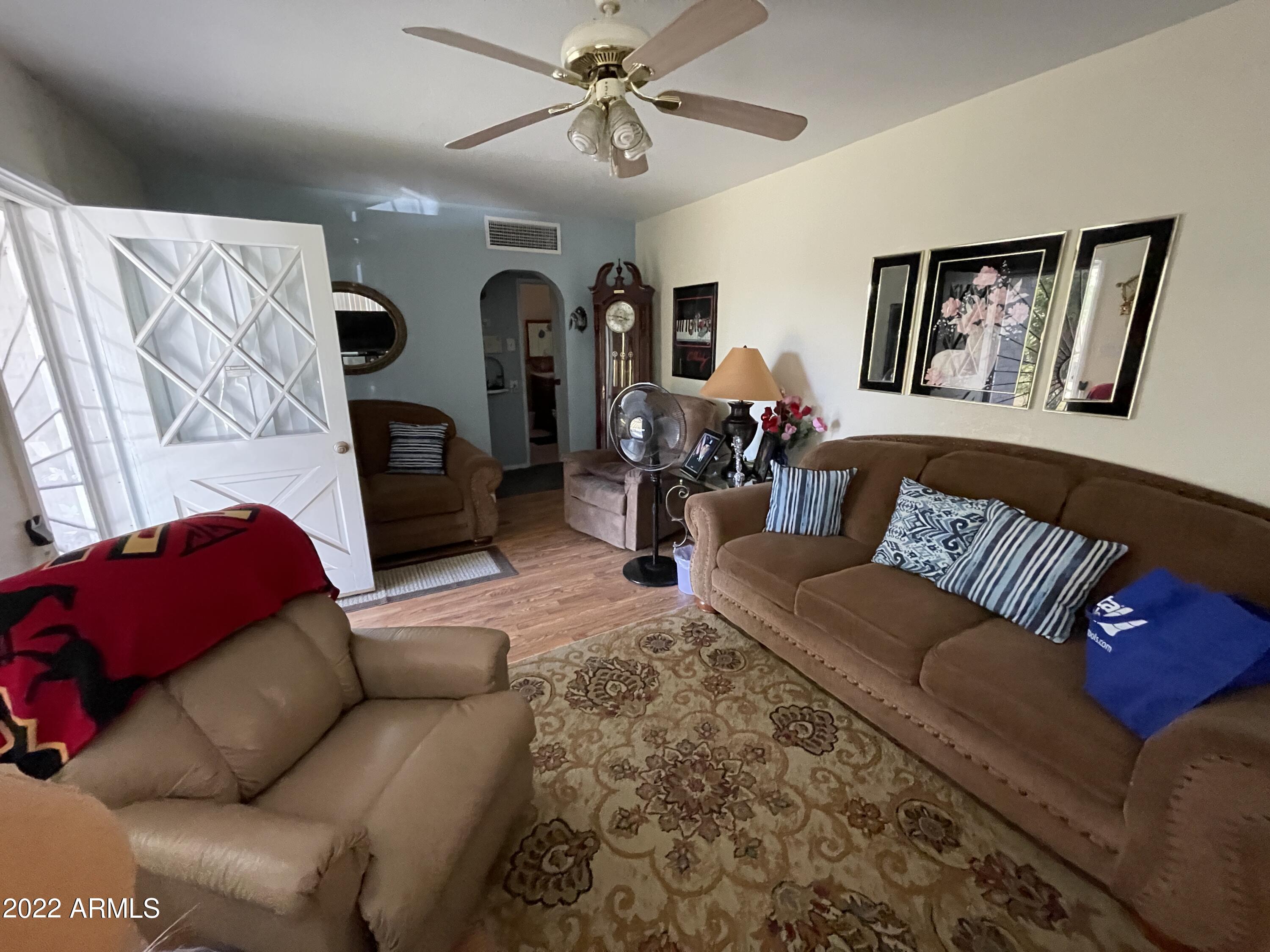 26 West Riverside Street Phoenix, AZ 85041 - Photo 5 of 22 20220209_224814129_iOS