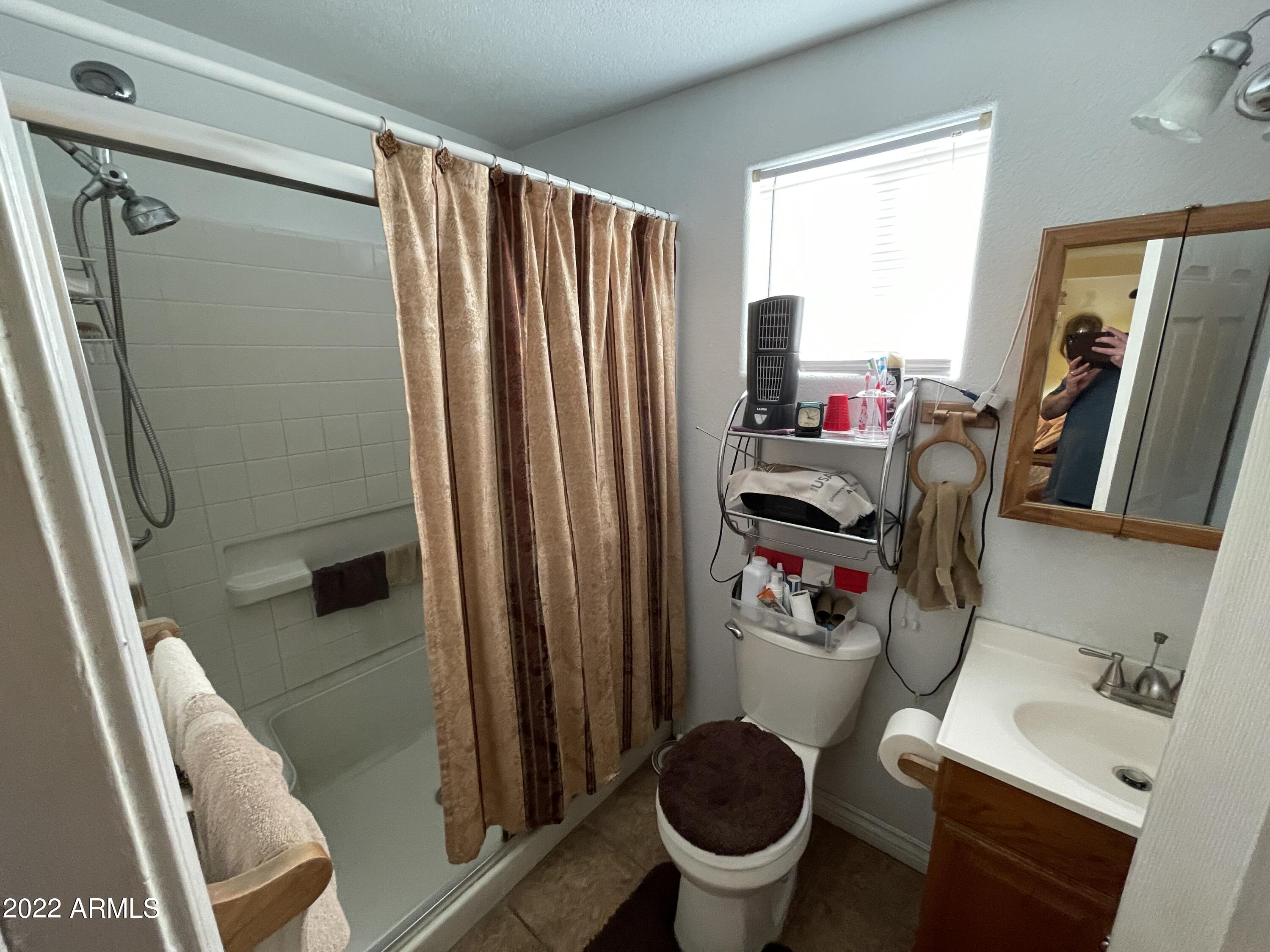 26 West Riverside Street Phoenix, AZ 85041 - Photo 6 of 22 20220209_225027704_iOS