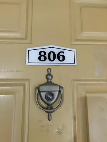 a close view of door