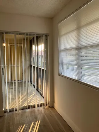 $1,750 | 1237 Southwest 46th Avenue, Unit 806, Pompano Beach, FL 33069