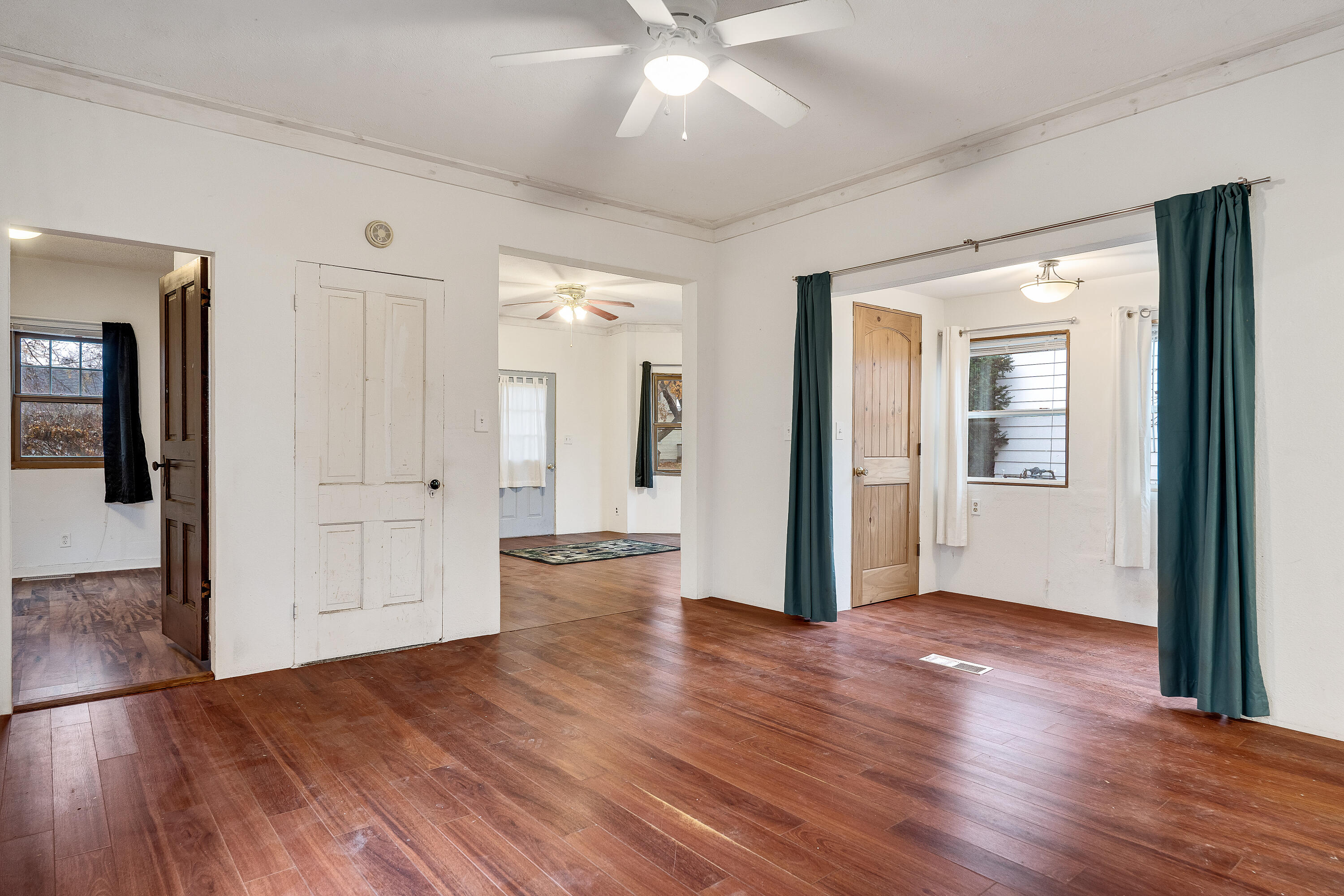 1437 Kane Street La Crosse, WI 54603 - Photo 11 of 27 Dining