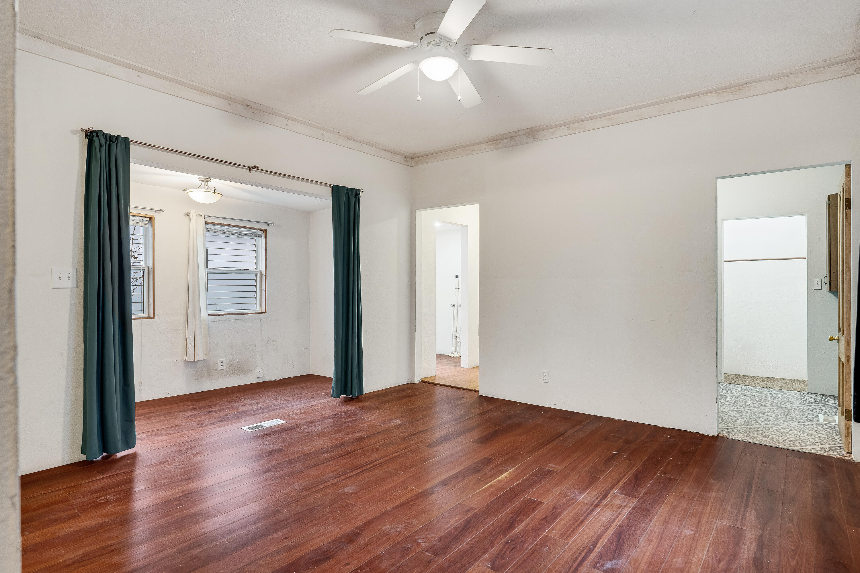 1437 Kane Street La Crosse, WI 54603 - Photo 10 of 27 Dining