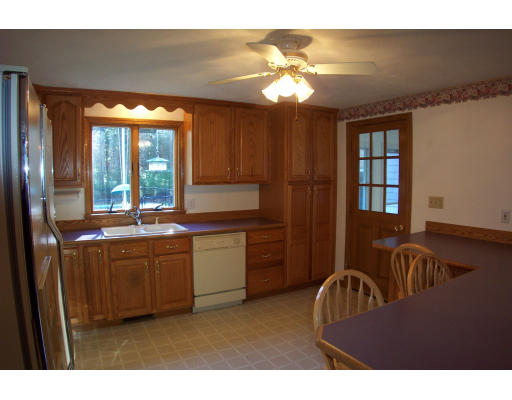 54 Forge Village Road Westford, MA 01886 - Photo 5 of 23 Gallery Image 5