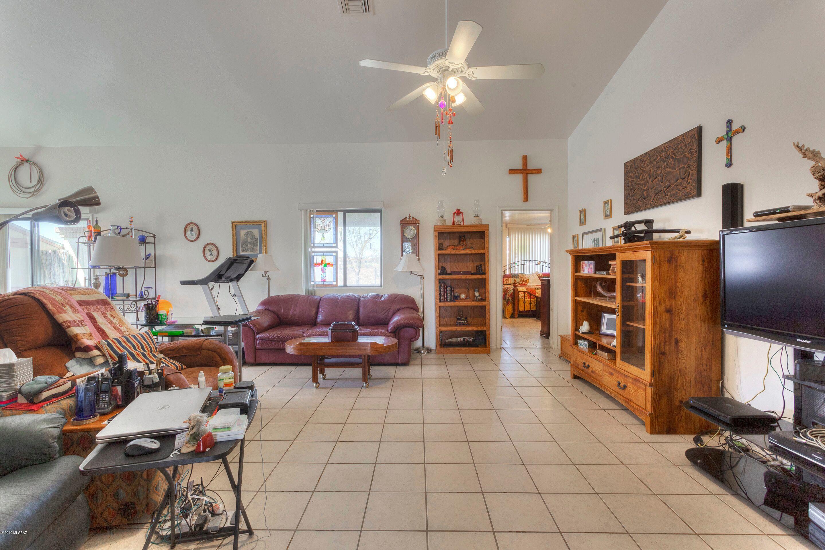 242 Camino Cholula Rio Rico, AZ 85648 - Photo 5 of 32