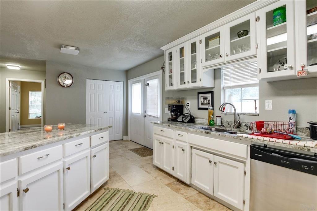 5809 Muldoon Road Pensacola, FL 32526 - Photo 10 of 21 Gallery Image 10