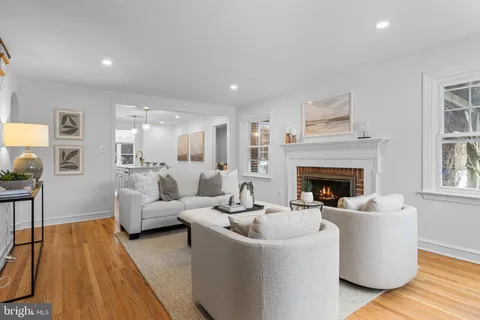 $975,000 | 300 Barry Lane, Wallingford, PA 19086