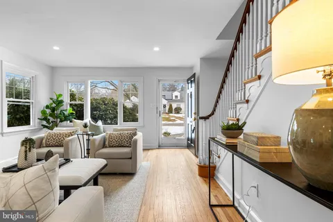 $975,000 | 300 Barry Lane, Wallingford, PA 19086