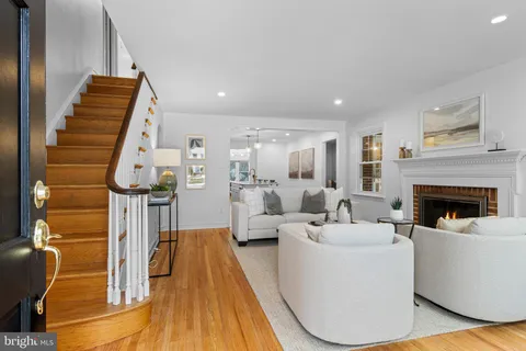 $975,000 | 300 Barry Lane, Wallingford, PA 19086