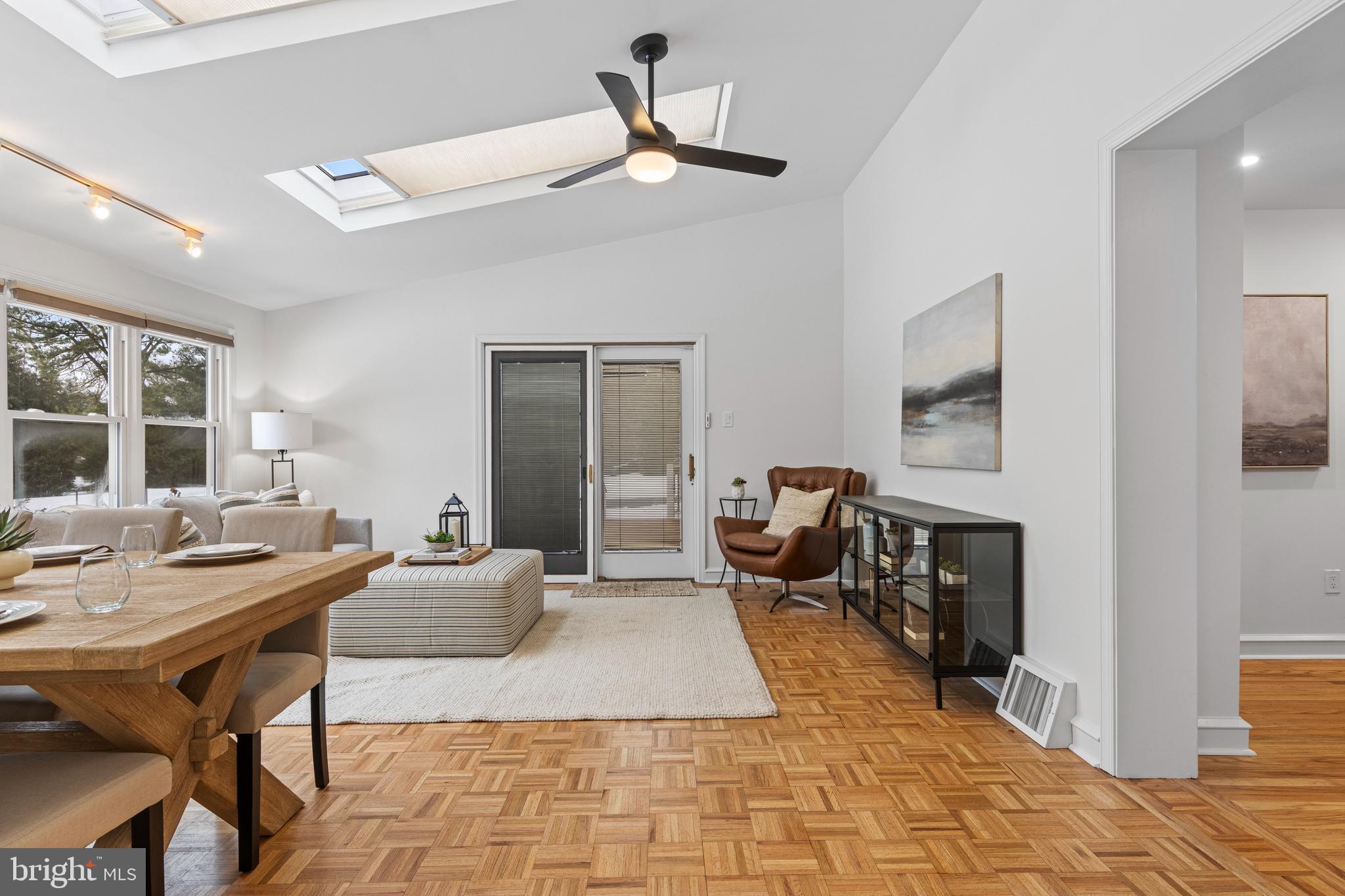 300 Barry Lane Wallingford, PA 19086 - Photo 17 of 52