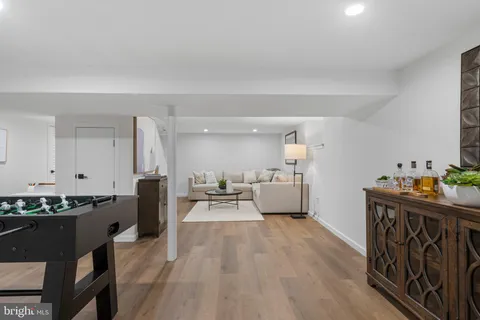 $975,000 | 300 Barry Lane, Wallingford, PA 19086