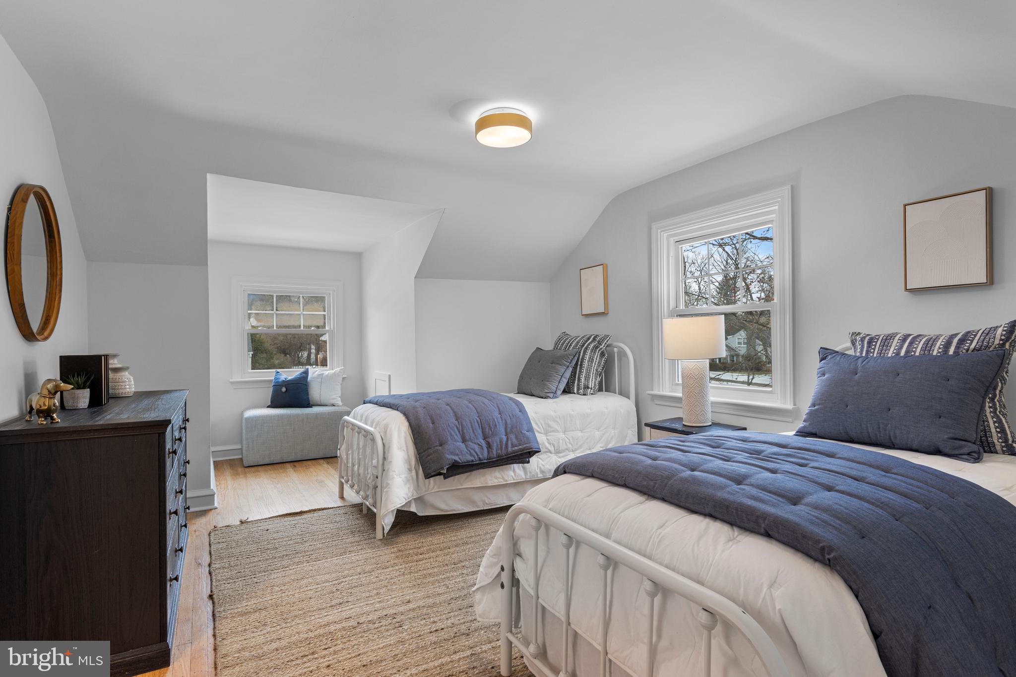 300 Barry Lane Wallingford, PA 19086 - Photo 36 of 52 2nd Floor Bedroom 3