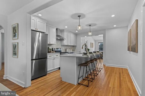 $925,000 | 300 Barry Lane, Wallingford, PA 19086