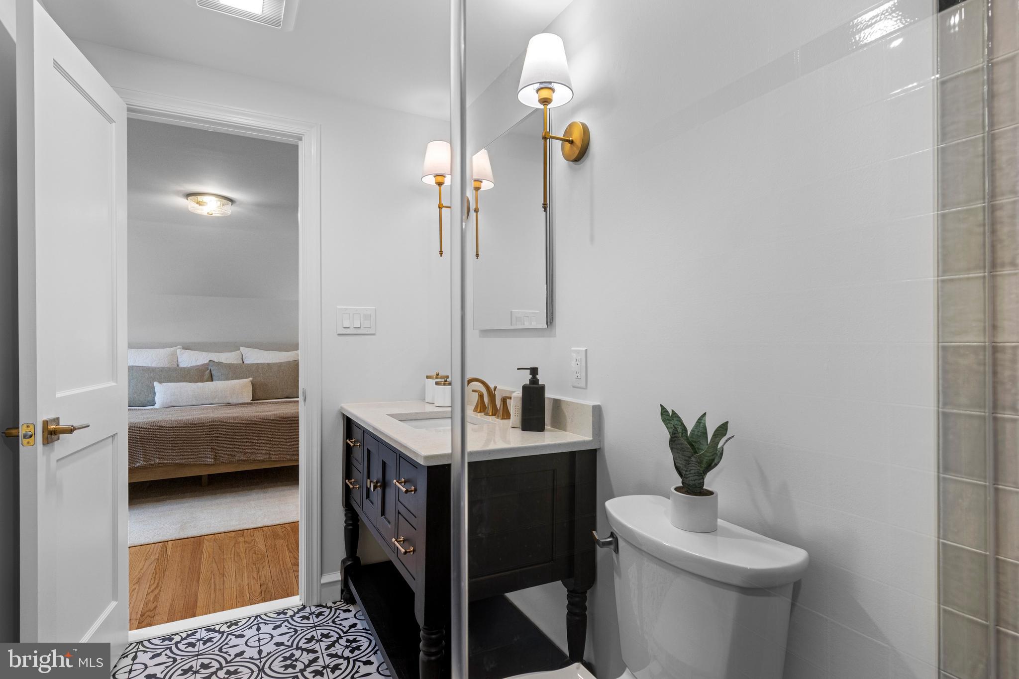 300 Barry Lane Wallingford, PA 19086 - Photo 44 of 52 Primary En-Suite Bathroom