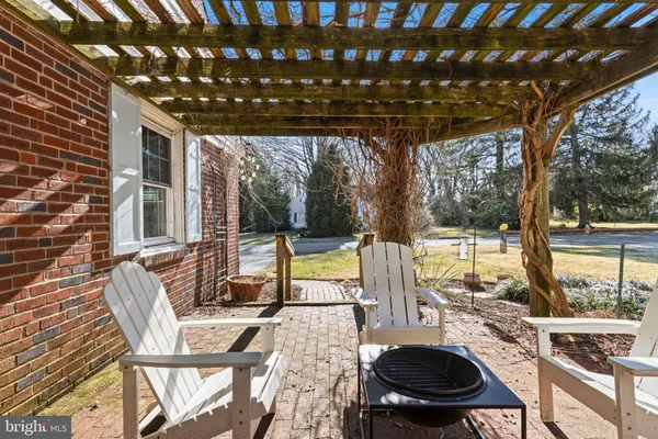 $925,000 | 300 Barry Lane, Wallingford, PA 19086