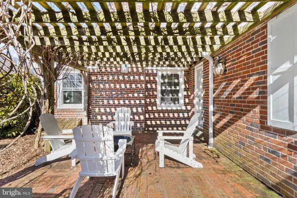 $925,000 | 300 Barry Lane, Wallingford, PA 19086