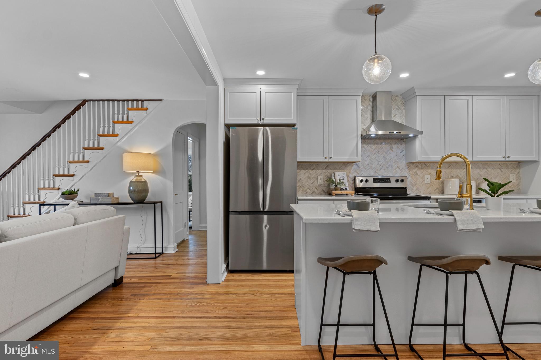 300 Barry Lane Wallingford, PA 19086 - Photo 6 of 52