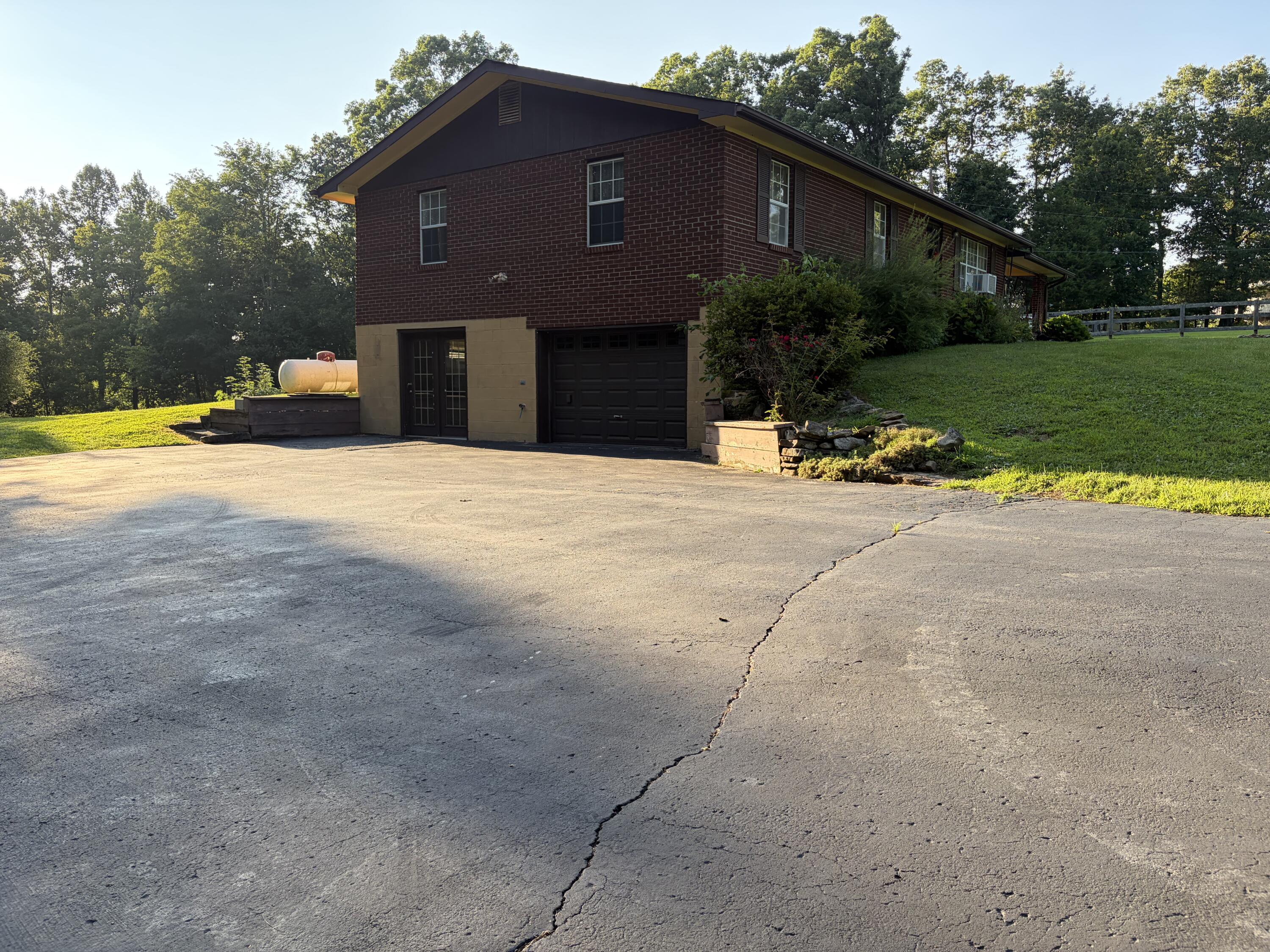 4221 Tarr Ridge Road Frenchburg, KY 40322 - Photo 8 of 48 IMG_1730
