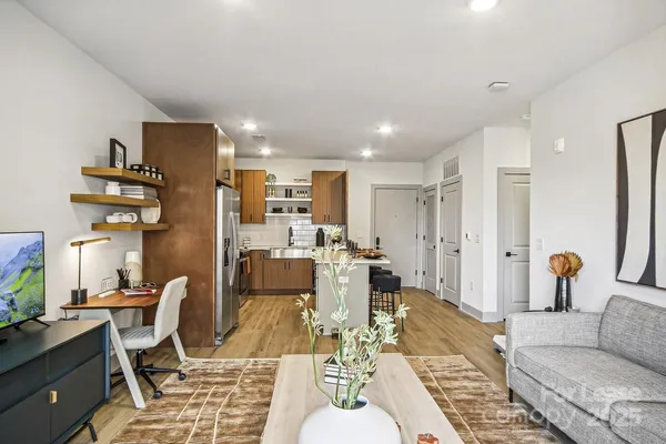 $2,164 | 1028 Stitch Bnd Way, Unit LONGLEAF, Charlotte, NC 28206