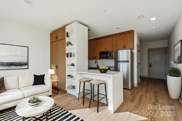 $2,164 | 1028 Stitch Bnd Way, Unit LONGLEAF, Charlotte, NC 28206