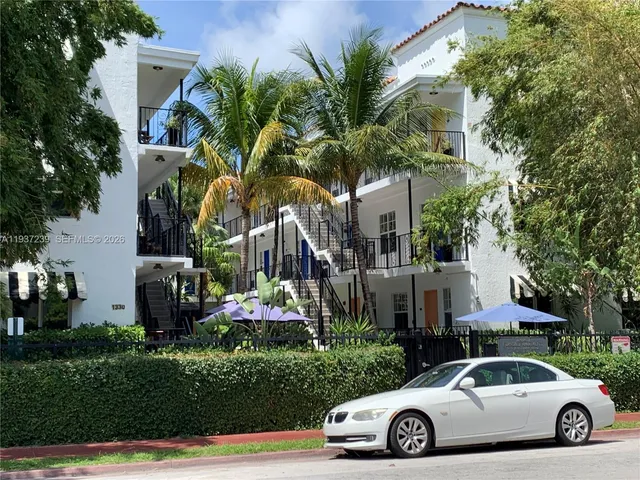 $1,500 | 1330 Pennsylvania Avenue, Unit 203, Miami Beach, FL 33139