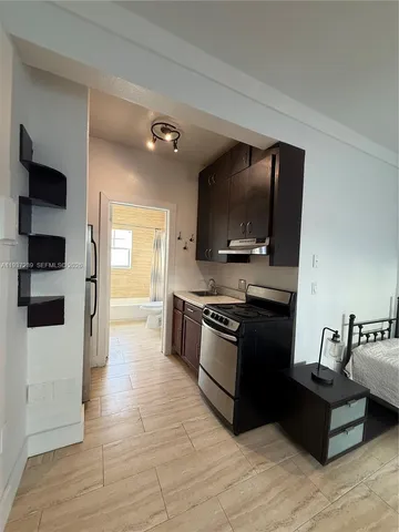 $1,500 | 1330 Pennsylvania Avenue, Unit 203, Miami Beach, FL 33139