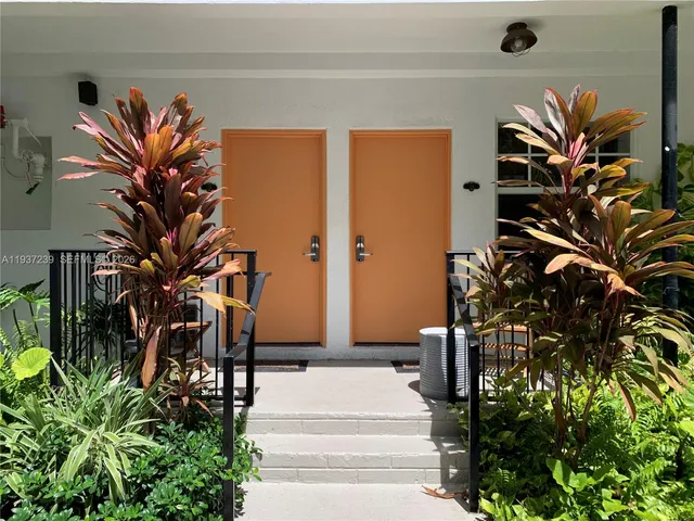 $1,500 | 1330 Pennsylvania Avenue, Unit 203, Miami Beach, FL 33139
