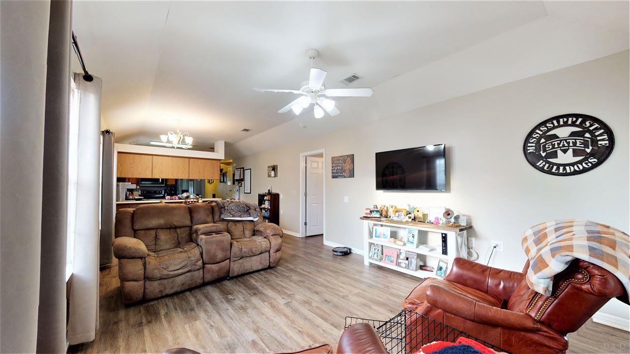 2325 Bur Oak Drive Cantonment, FL 32533 - Photo 9 of 21