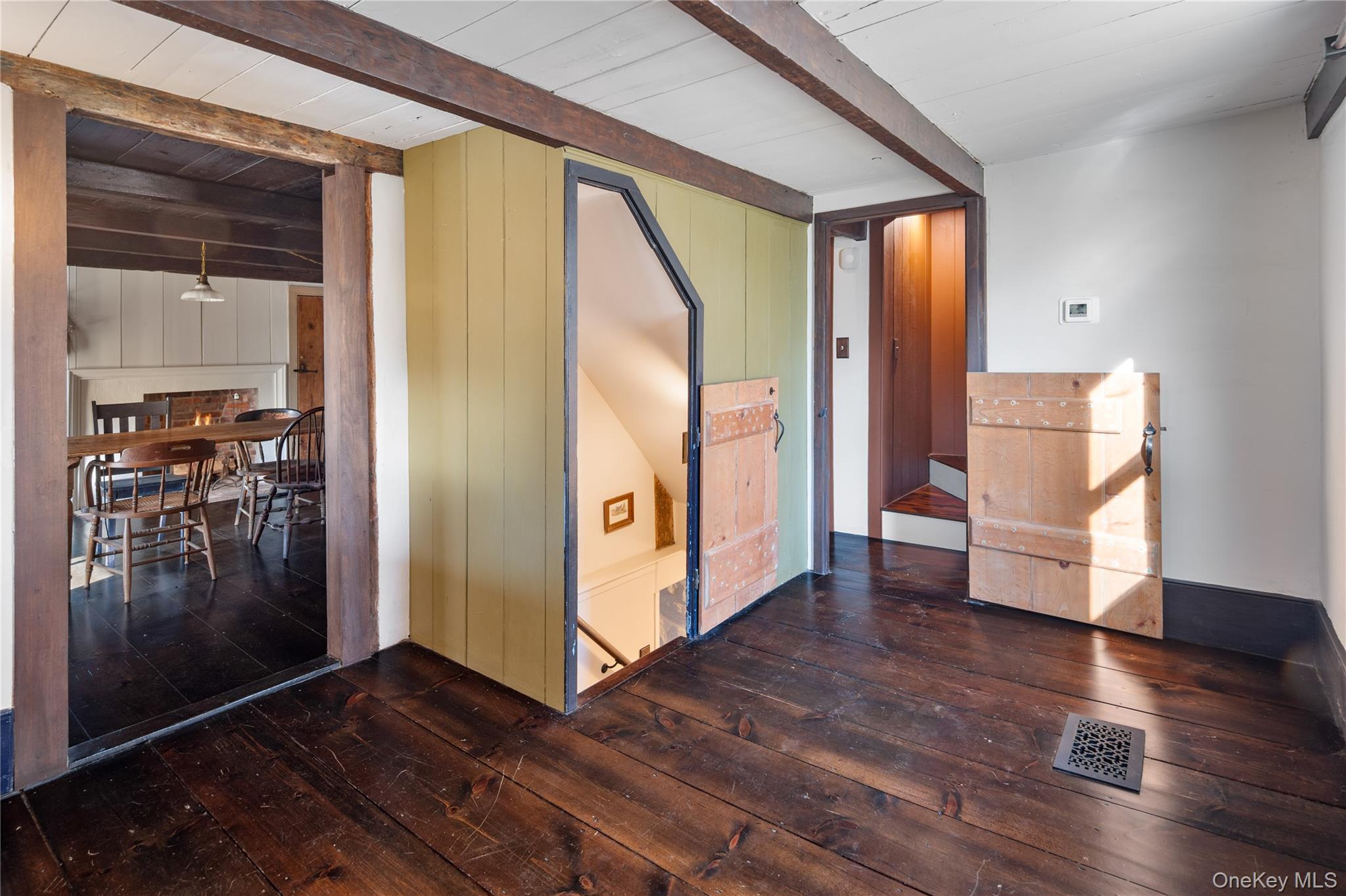 689 South Mountain Road New City, NY 10956 - Photo 3 of 28 an entryway with wooden floor and livingroom view
