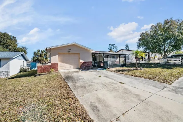 $270,000 | 1507 Coppertree Drive, Tarpon Springs, FL 34689