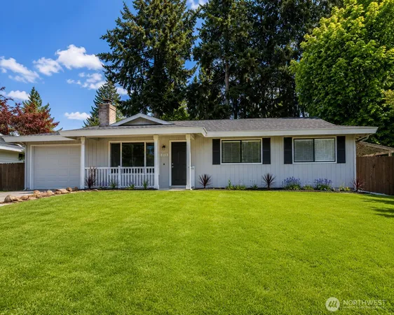 $3,500 | 13700 90th Avenue Northeast, Kirkland, WA 98034
