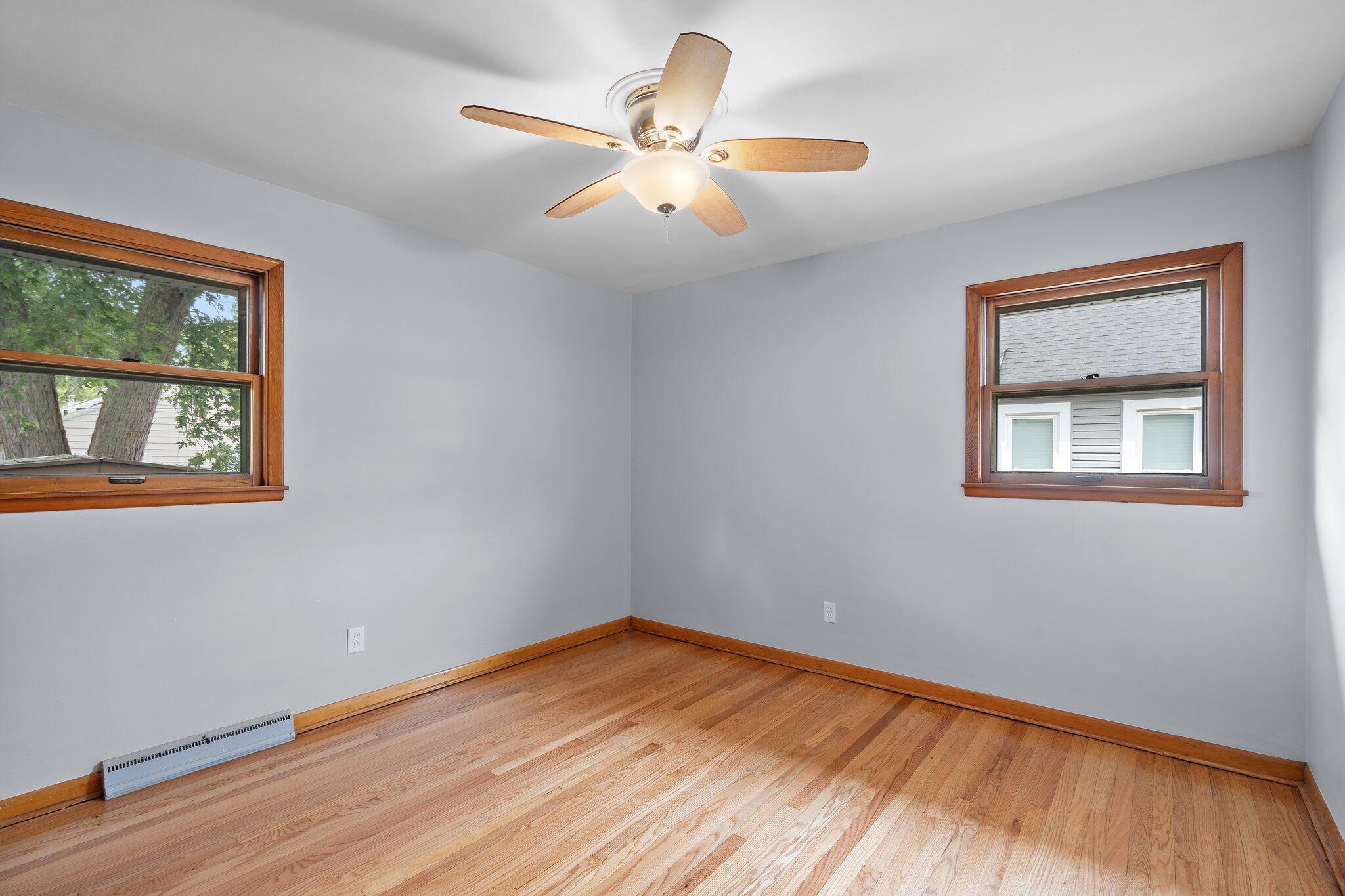 210 South Indiana Avenue Crown Point, IN 46307 - Photo 18 of 24 2048x1365