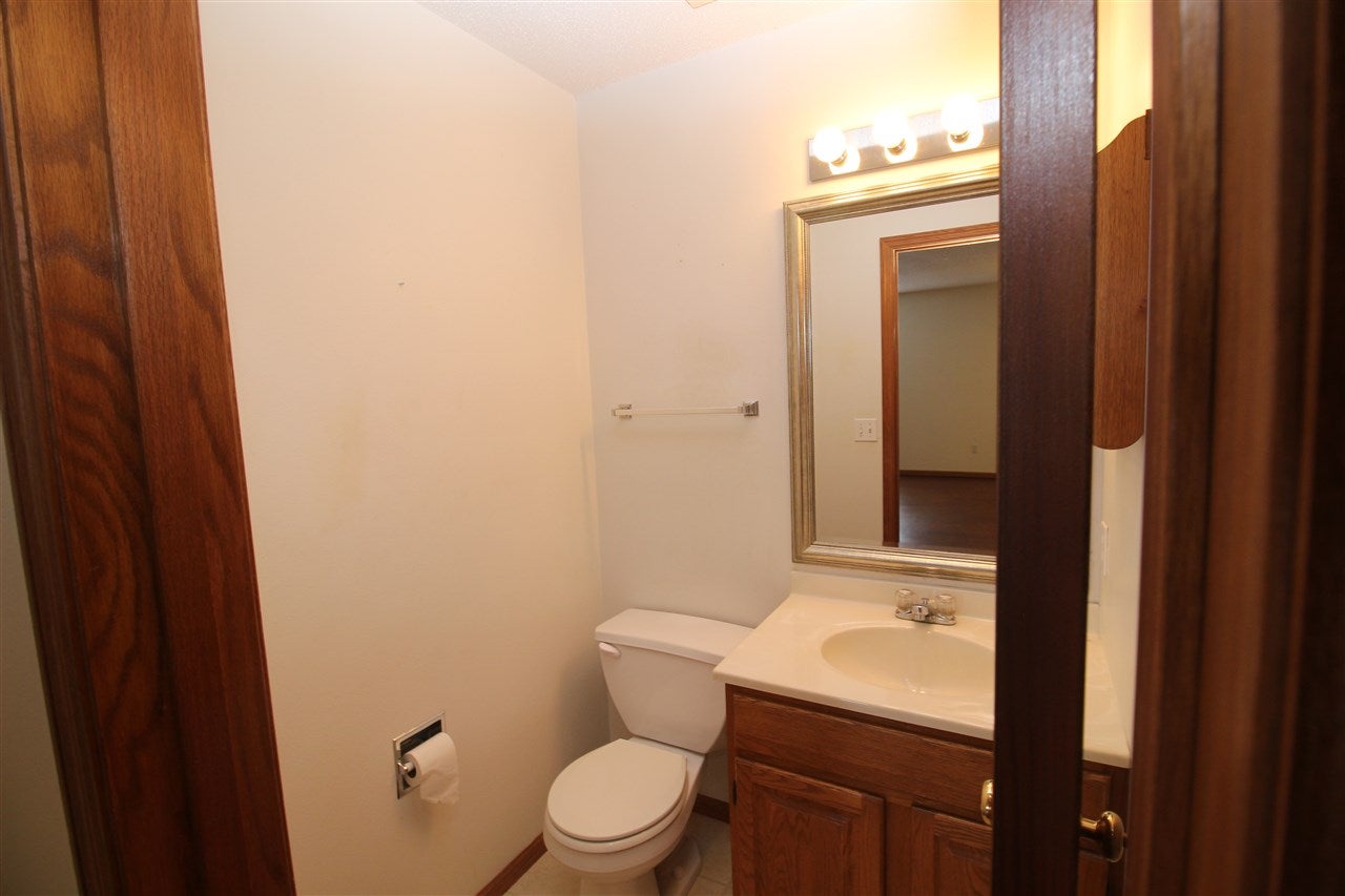 2775 Ridgeview Way Marion, IA 52302 - Photo 8 of 20 Gallery Image 8