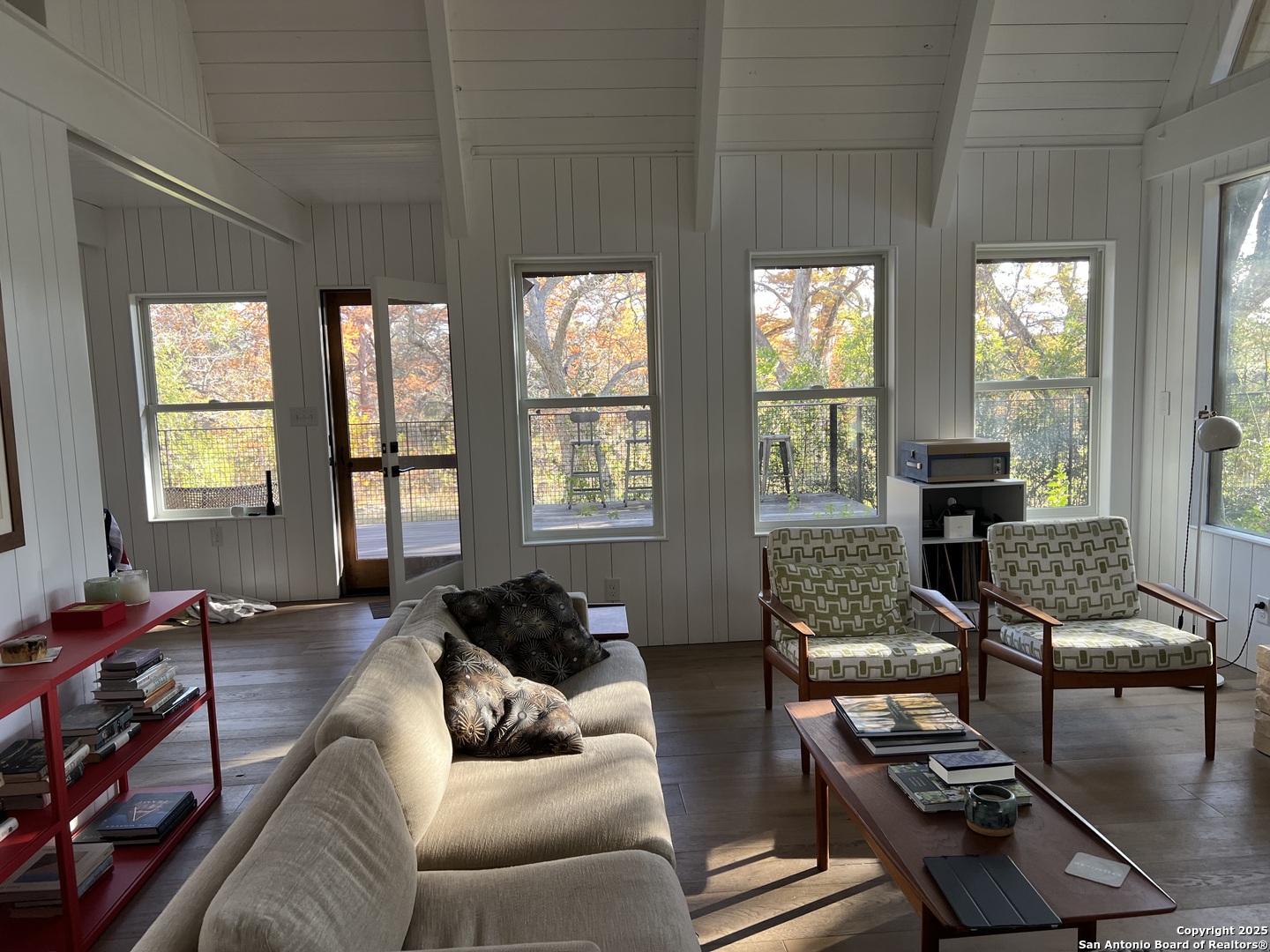 412 Lebouf Road Utopia, TX 78884 - Photo 33 of 42 a living room with furniture and a fireplace