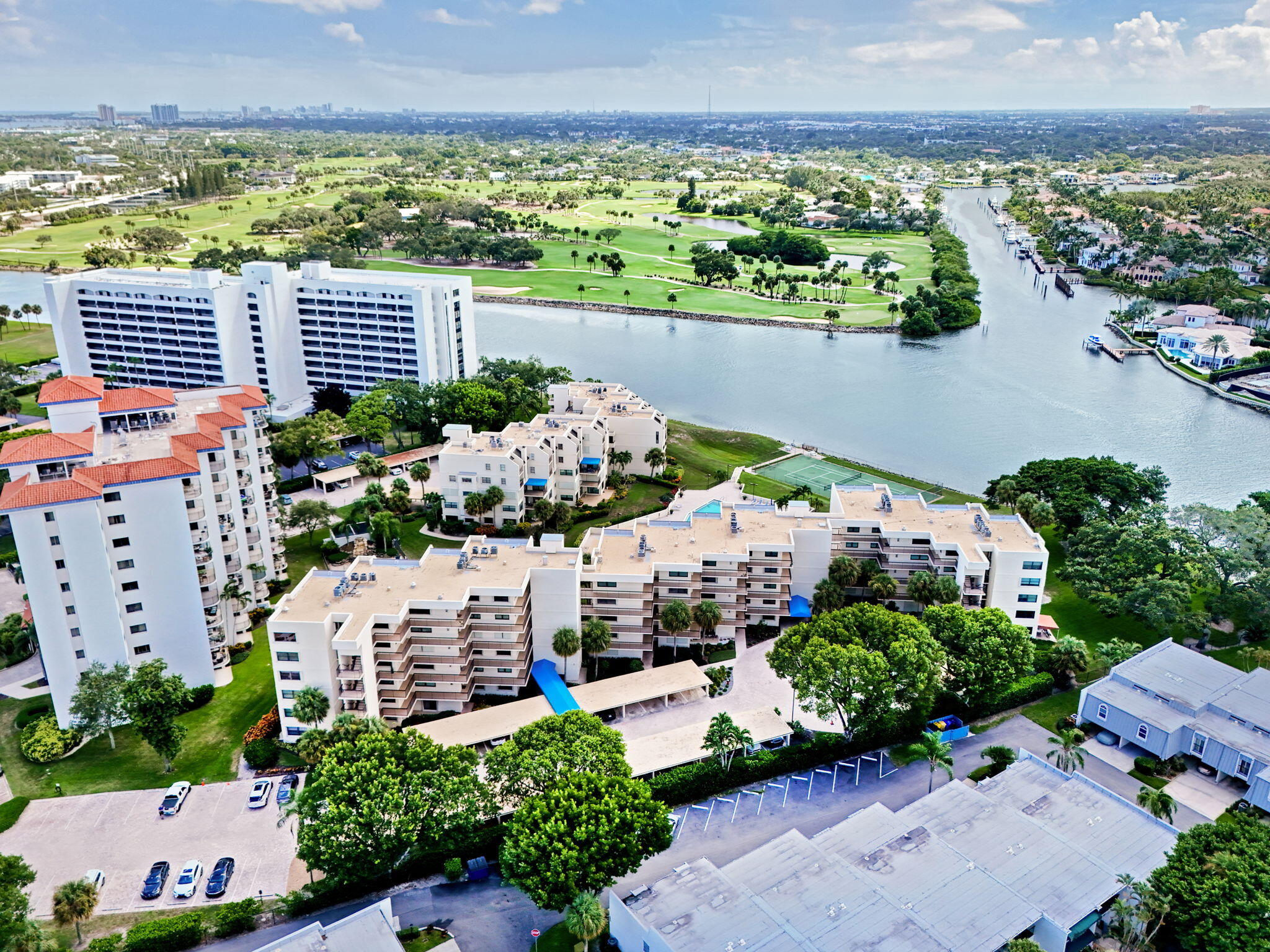 372 Golfview Road, Unit 403 North Palm Beach, FL 33408 - Photo 67 of 79 72-web-or-mls-DJI_20250820155550_0616_D_