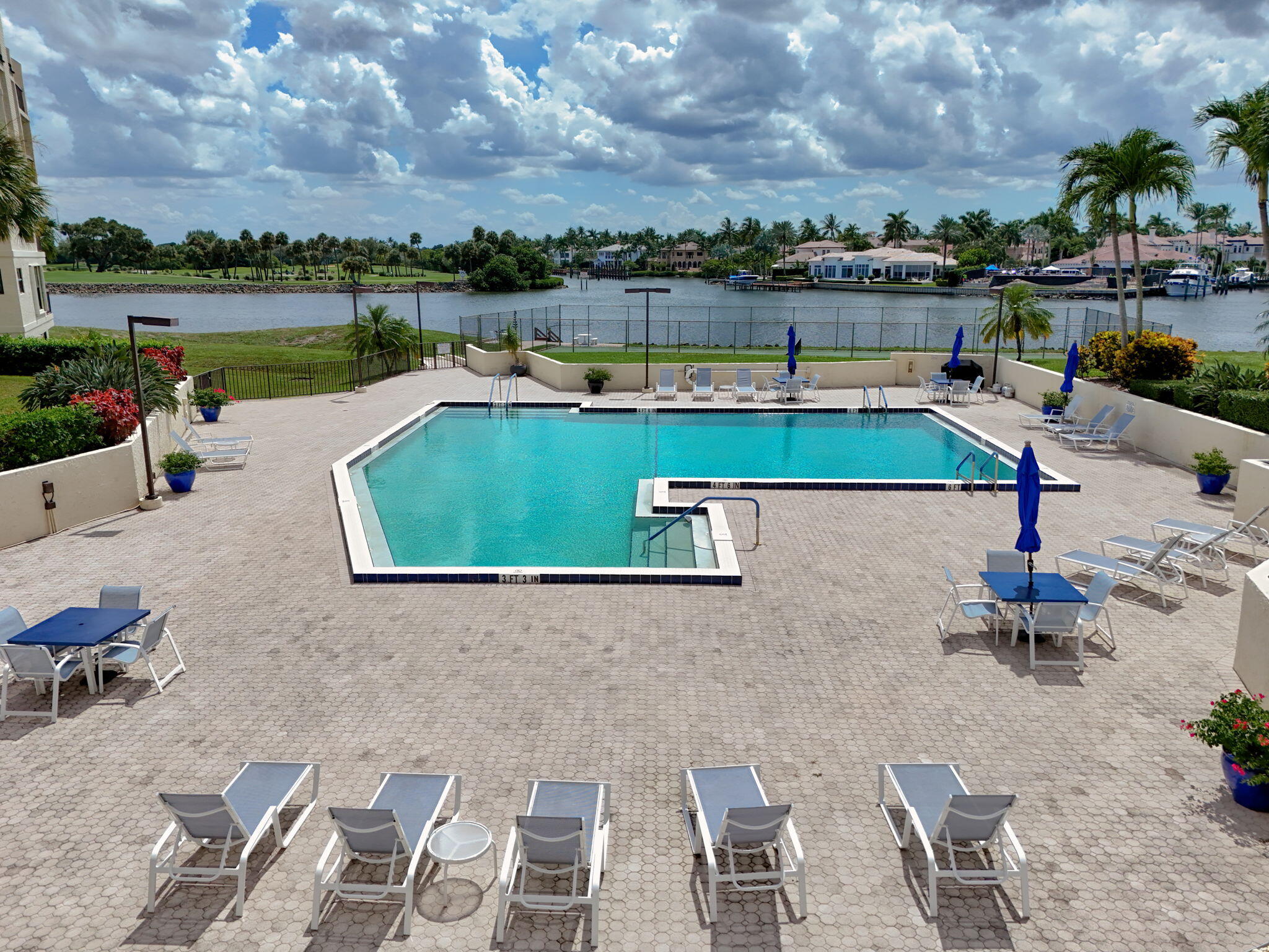 372 Golfview Road, Unit 403 North Palm Beach, FL 33408 - Photo 79 of 79 91-web-or-mls-DJI_20250820150657_0581_D_