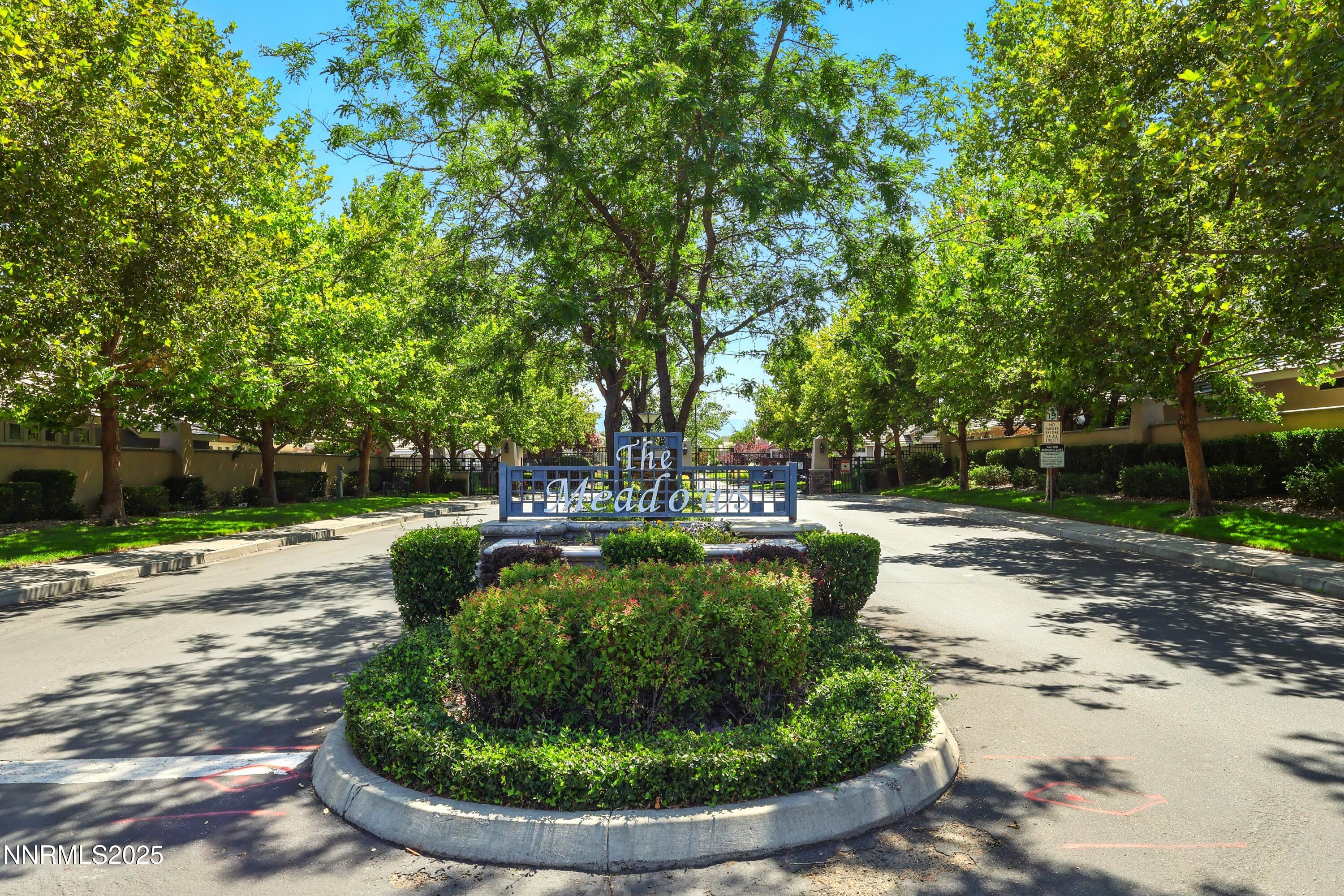 9618 Truckee Meadows Place Reno, NV 89521 - Photo 33 of 36 Front Gate